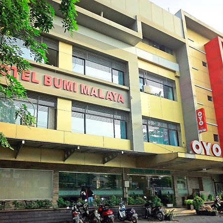 Oyo 1009 Hotel Bumi Malaya Medan Ngoại thất bức ảnh